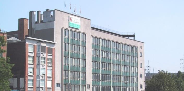 Energy efficient building in the public eye