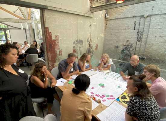 Make it fun, make it count: how serious games help cut food waste