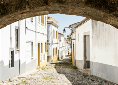 Going green, without losing their past: historic cities’ energy puzzle